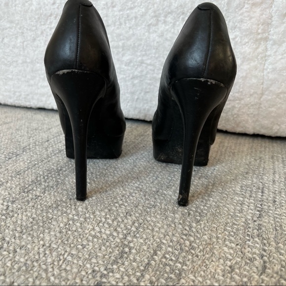 Ashley Simpson black high heel pumps - size 8.5 - Picture 5 of 10